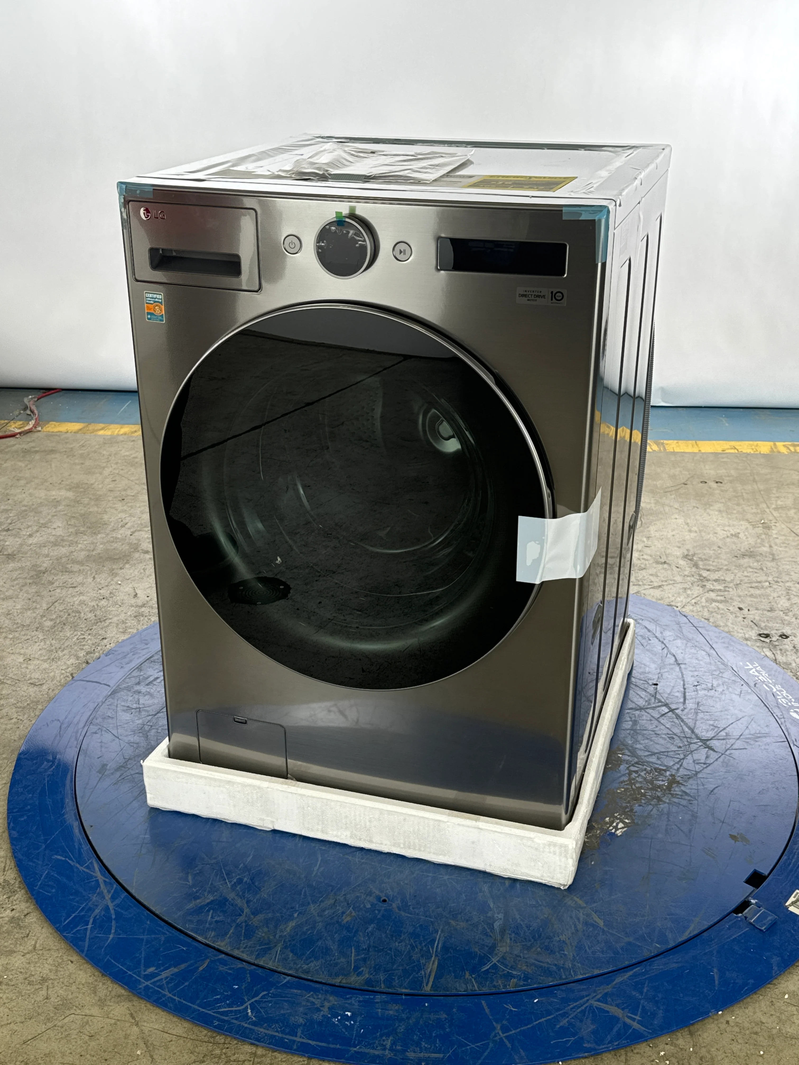 LG 5.2 CU FT. GRAPHITE STEEL FRONT LOAD WASHER WITH TURBOWASH TECHNOLOGY - WM5500HVA - Inhomebuy