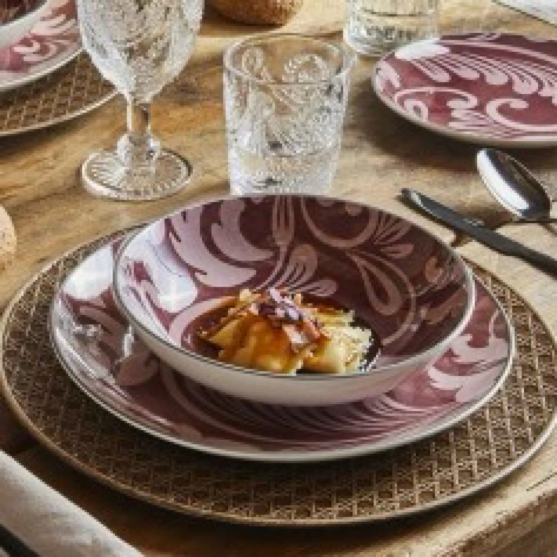 Table Set 18pcs Louise O Acanto - Inhomebuy