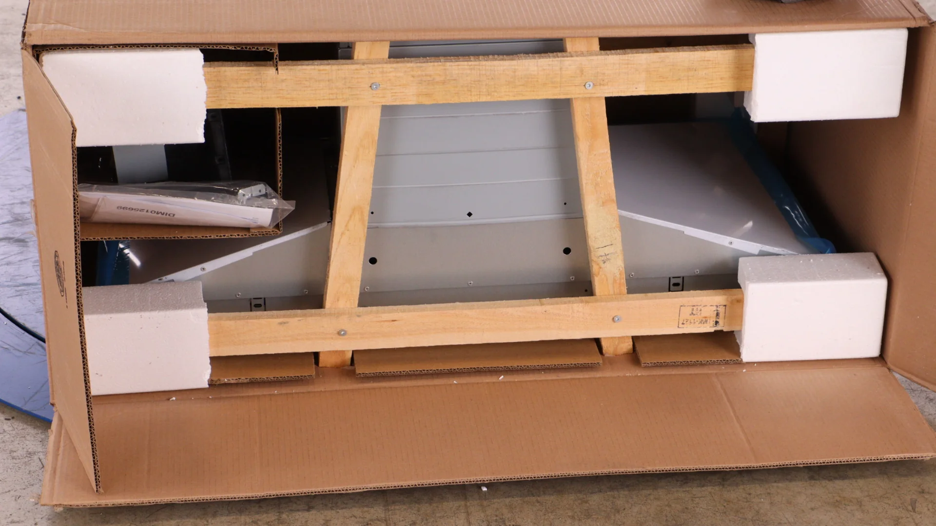 SAMSUNG 36 Inch Smart Wall Mount Chimney Range Hood with Wi-Fi and Bluetooth Connectivity - NK36K7000WS - Inhomebuy