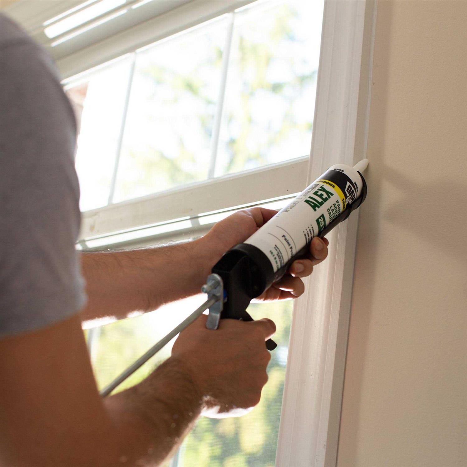 Dap 7565002110 Touch n’ Seal 110 Low GWP 1.75 PCF FR ICC Closed Cell Spray Foam Kit - Inhomebuy