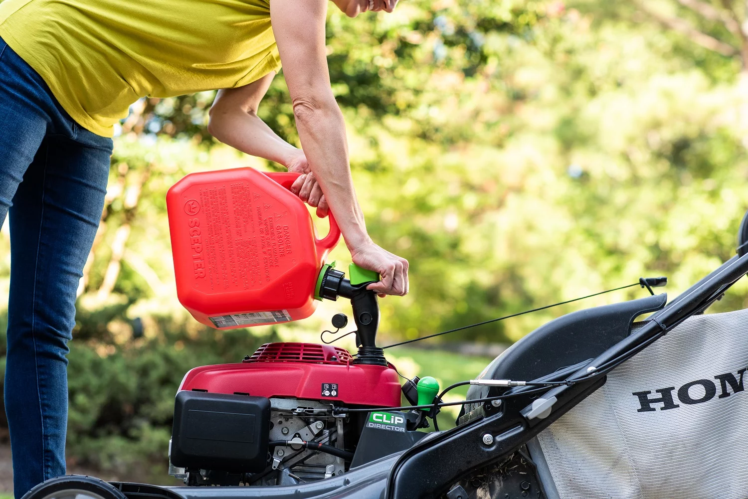 Scepter 1 Gallon SmartControl Gas Can, FR1G102, Red Fuel Container - Inhomebuy