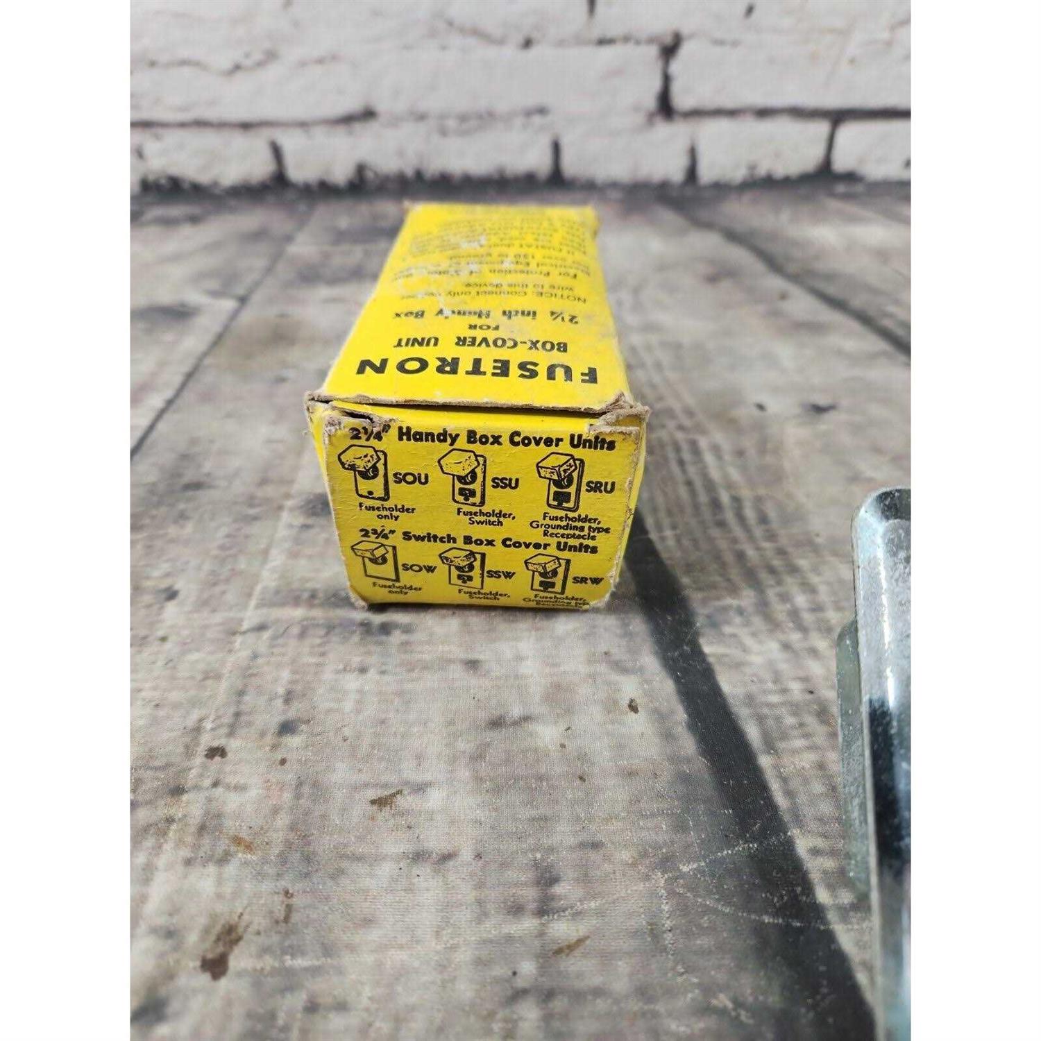 PLT Mogul Base Socket White Porcelain 12 in. Lead No. 14 AWG 48-2610-99 - Inhomebuy