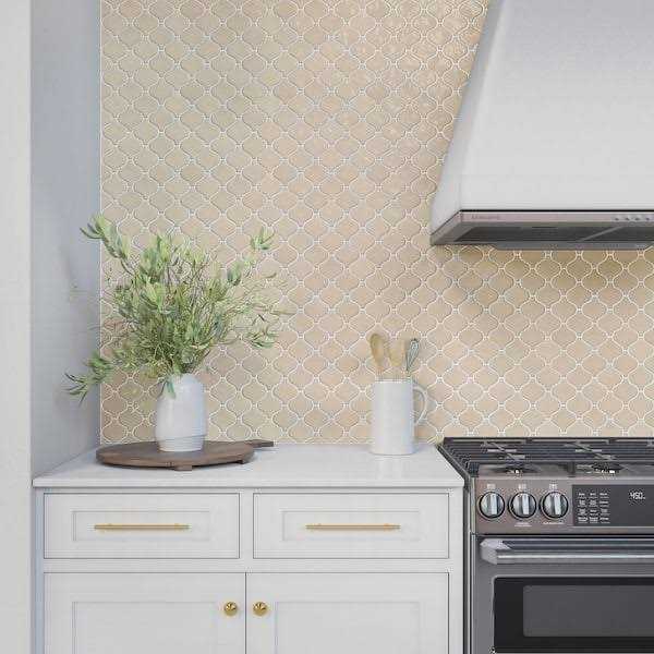 Daltile LuxeCraft Gloss 11 in. x 12 in. Glazed Ceramic Arabesque Mosaic Tile - Inhomebuy