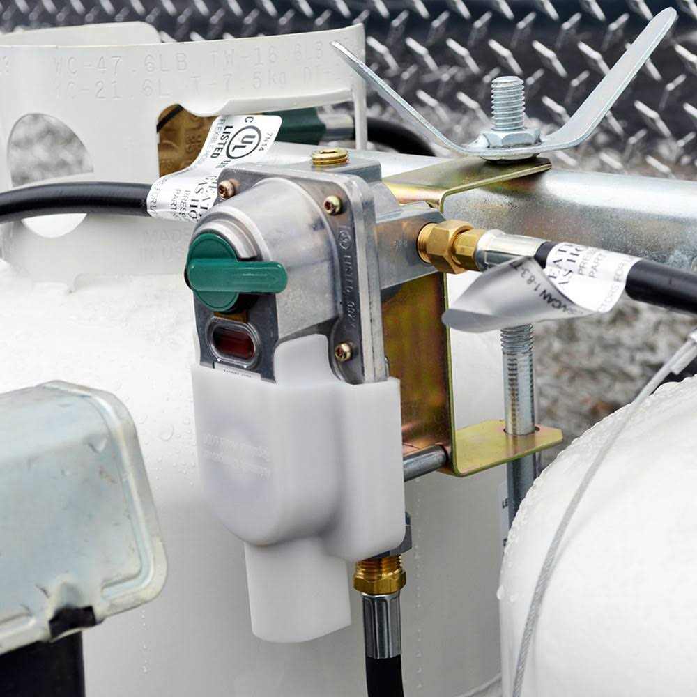 Mr. Heater 5′ Propane Hose & Regulator Assembly F273071 - Inhomebuy