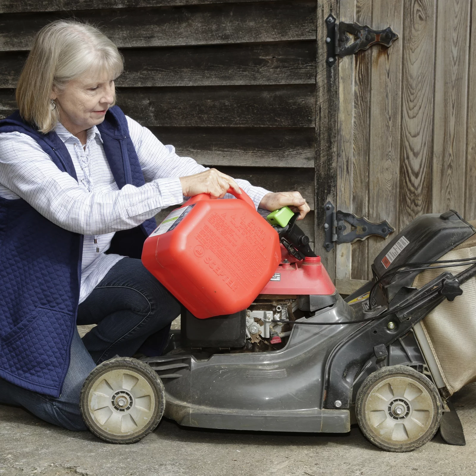 Scepter 2 Gallon Smartcontrol Gas Can, FR1G202, Red - Inhomebuy