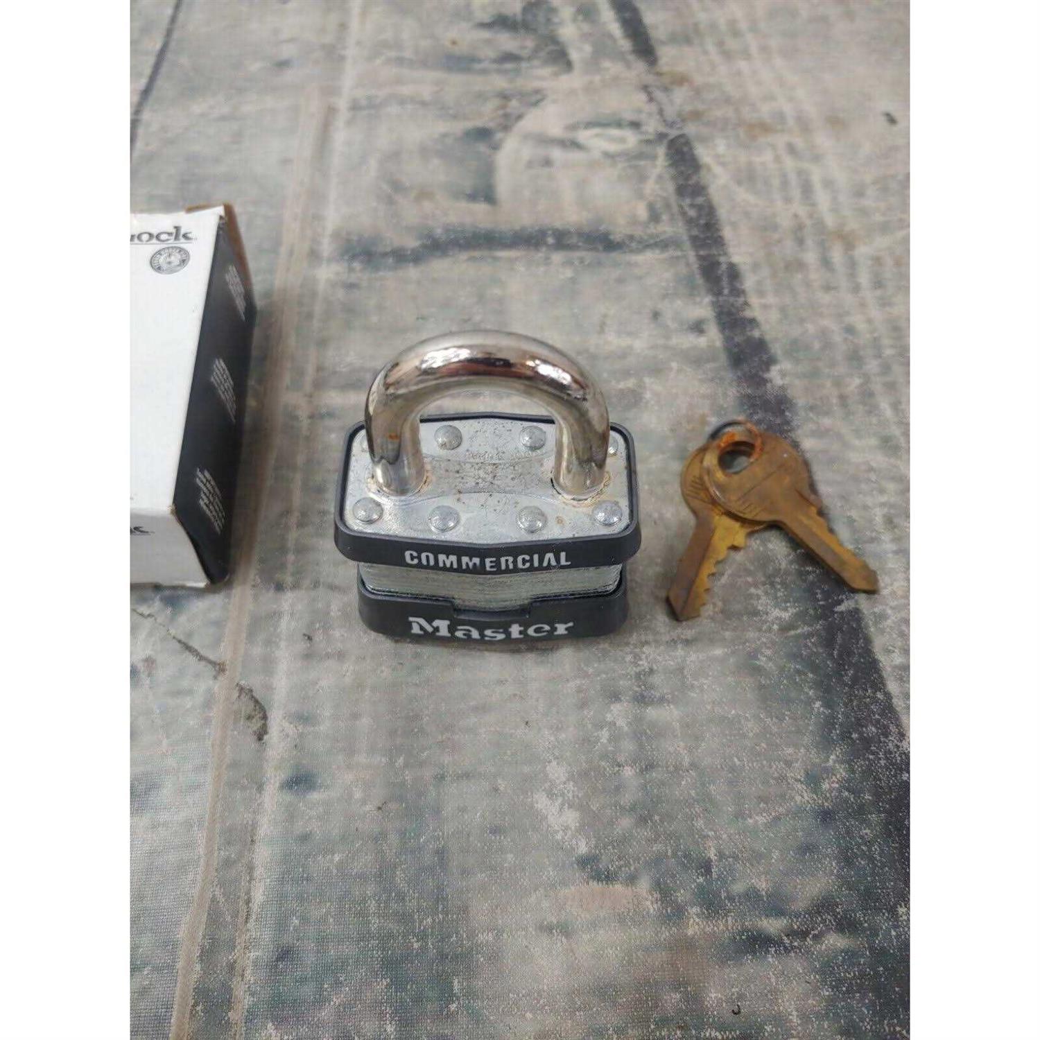 Master Lock Keyed Padlock 6121LJ - Inhomebuy