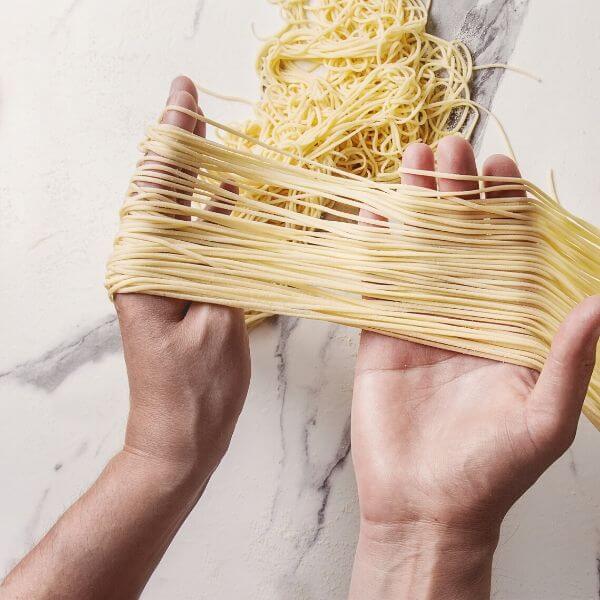 Pasta Machine with 5 Pasta Option Pastmatic-1581, White - Inhomebuy