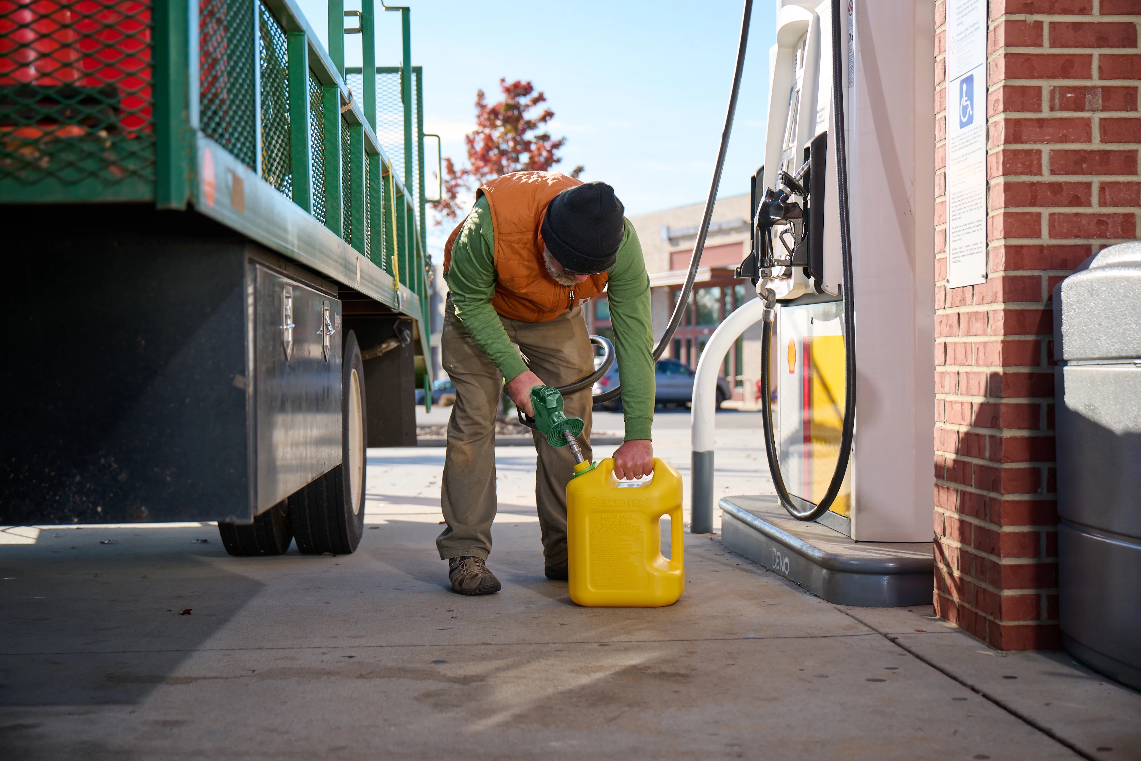 Scepter 5 Gallon SmartControl Dual Handle Diesel Fuel Container, FSCD571, Yellow Gas Can - Inhomebuy