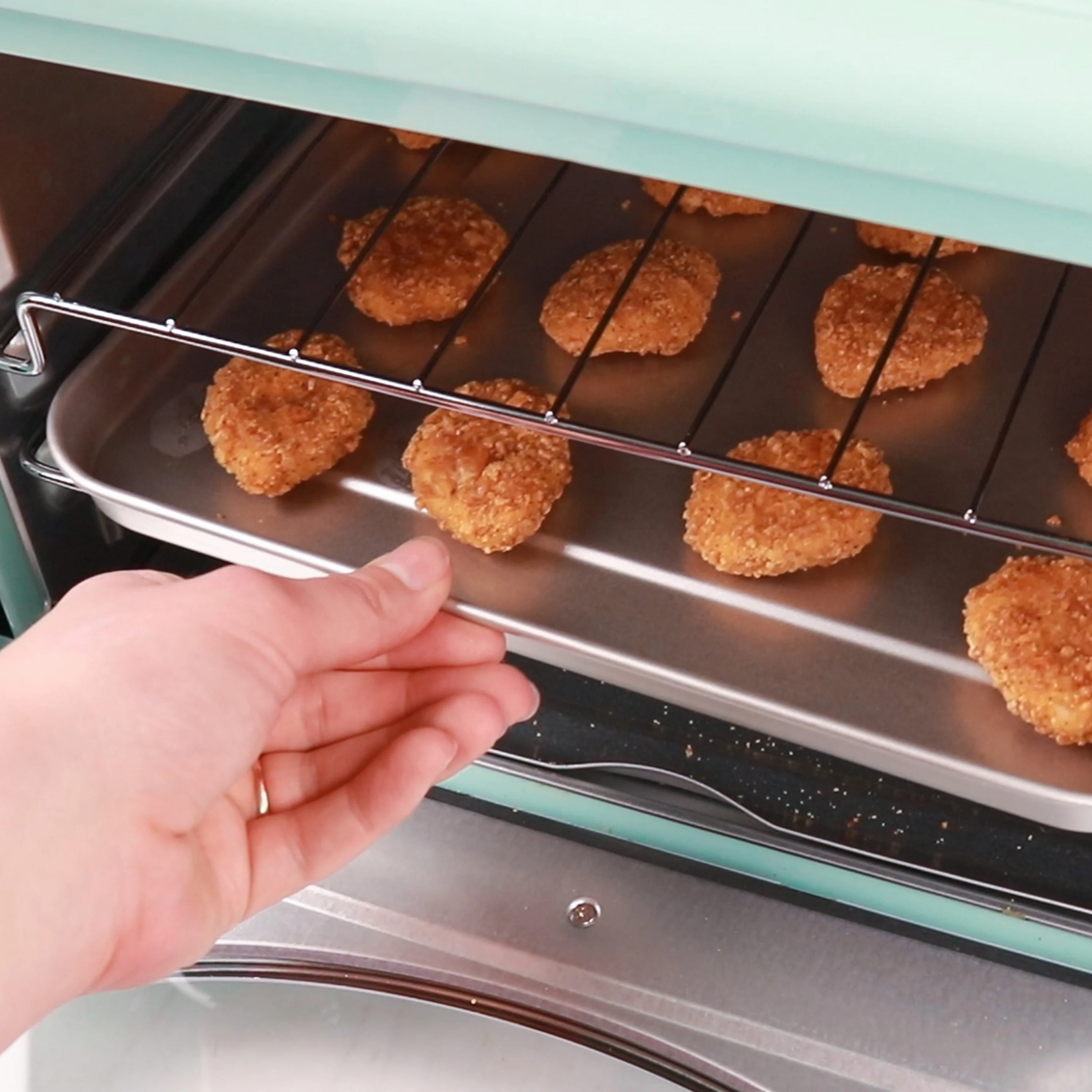 Nostalgia RTOV2AQ Retro 12-Slice Convection Toaster Oven - Inhomebuy