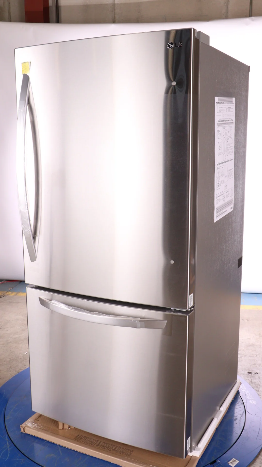 LG 33 IN. 26 CU. FT. SMUDGE-RESISTANT STAINLESS STEEL TWO-DOOR BOTTOM FREEZER DRAWER REFRIGERATOR WI - Inhomebuy