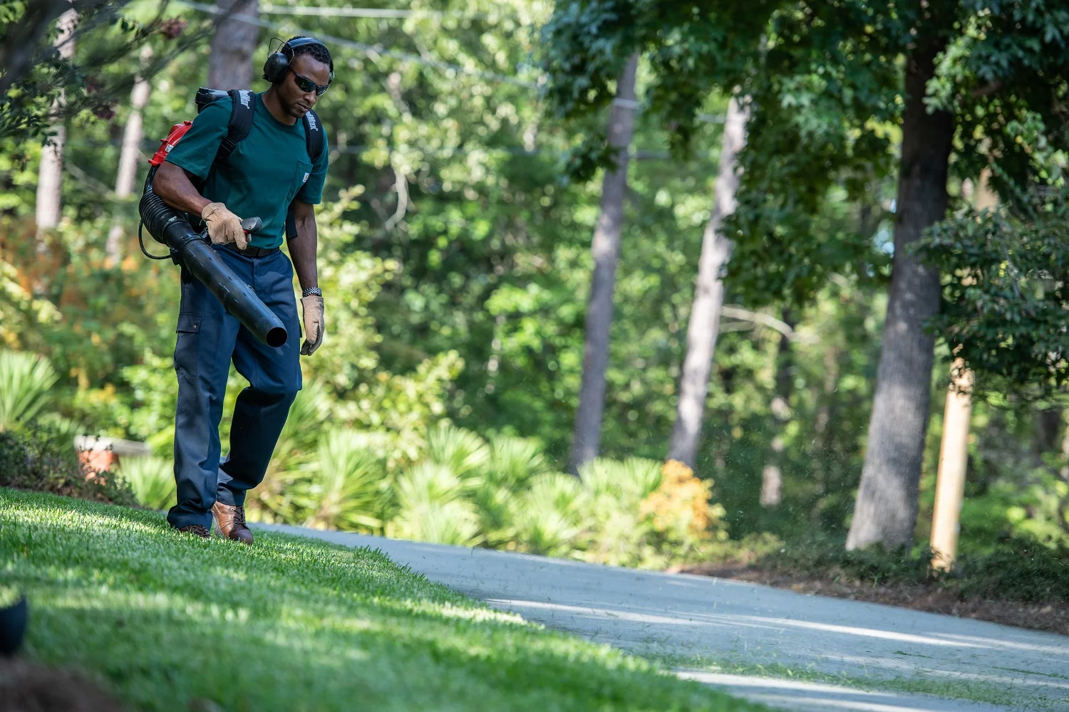 Scepter 1 Gallon Capacity SmartControl Gas Can, FR1G101, Red Fuel Container - Inhomebuy