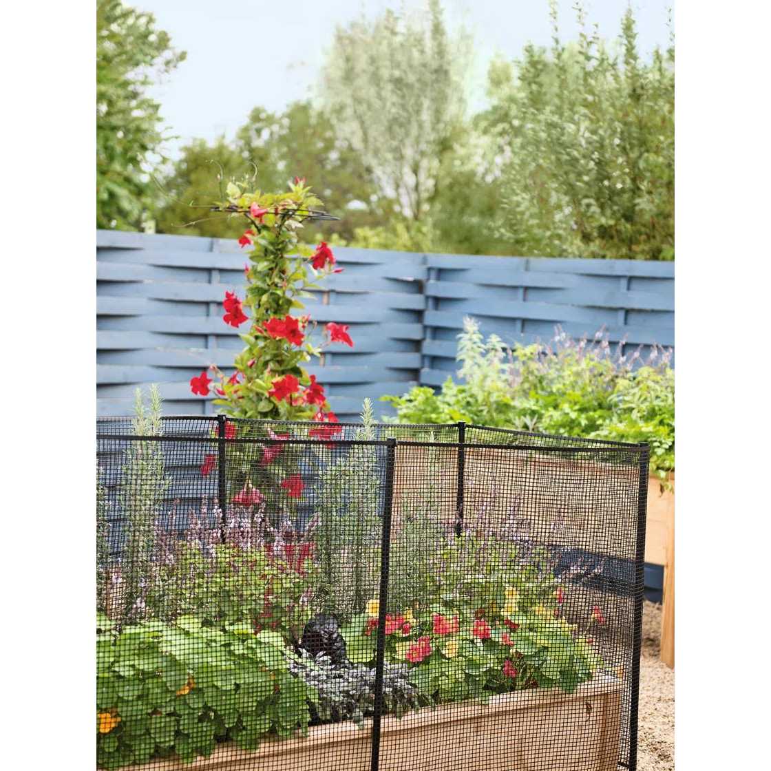 Gardener’s Supply Company Fence Stakes with Clips Set of 6 - Inhomebuy