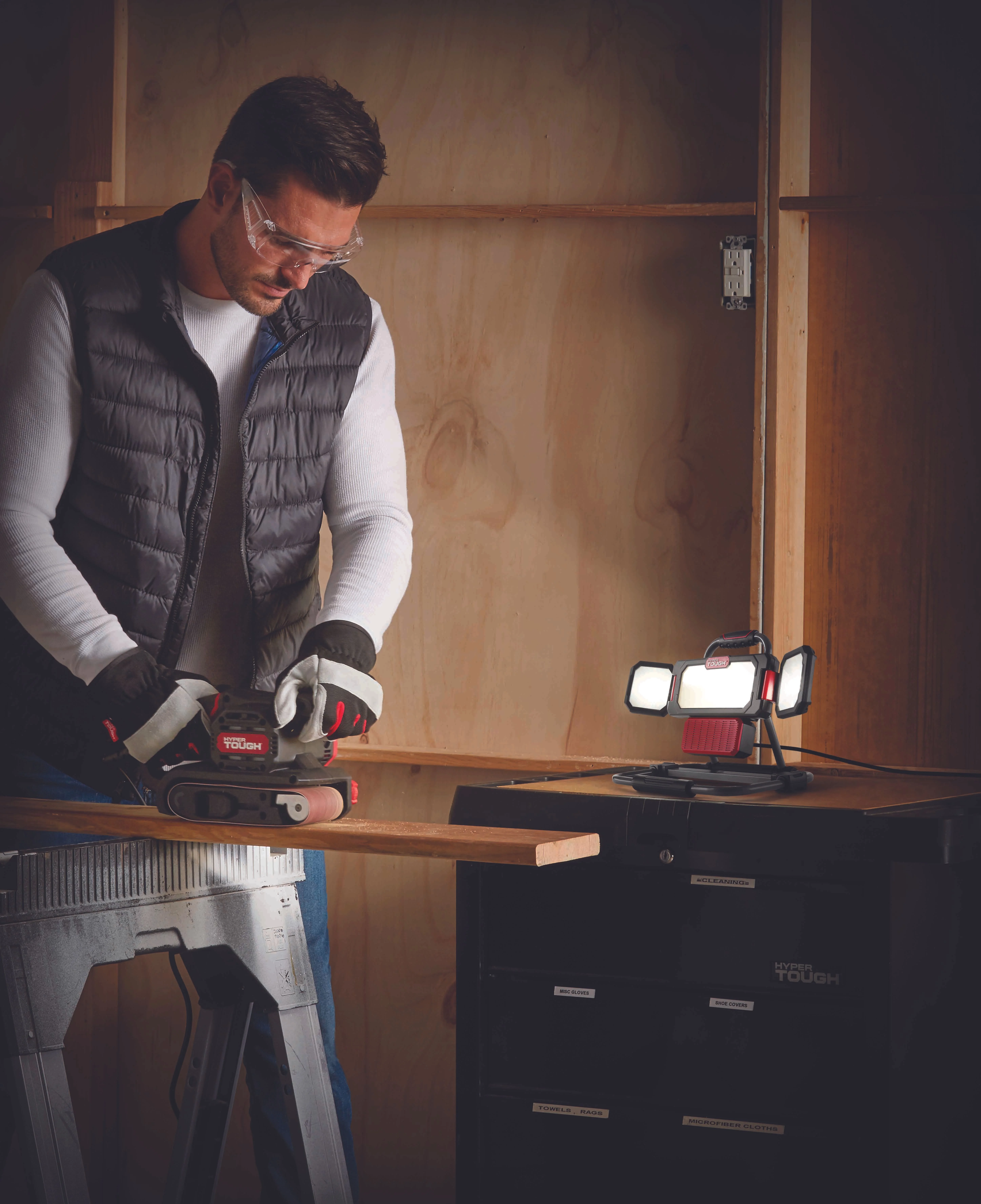 Hyper Tough 3000 Lumen Multidirectional LED Work Light, Powder Coating Finish - Inhomebuy
