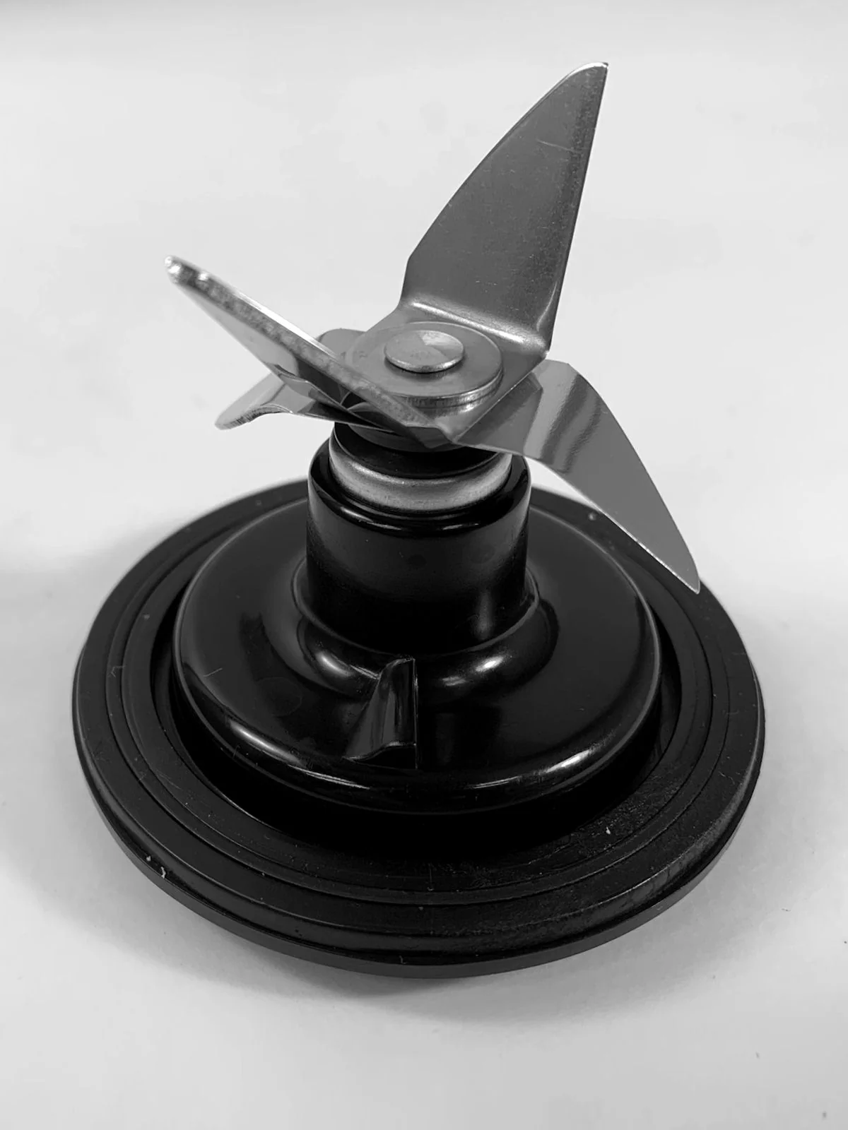 990323100 | Blade Assembly for Ice Sabre blenders - Inhomebuy