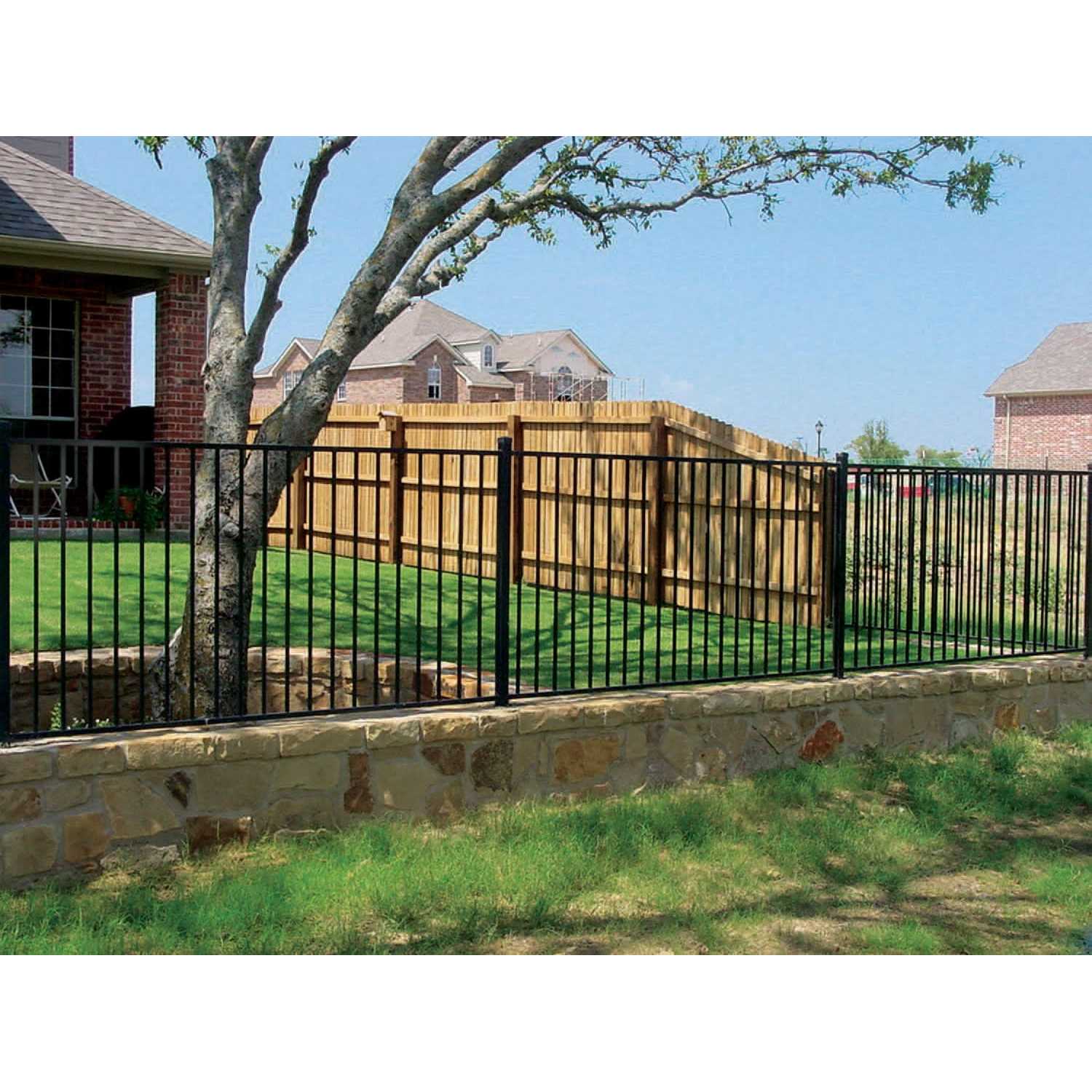 Monroe 5-ft H x 8-ft W White Steel Fence Panel - Inhomebuy