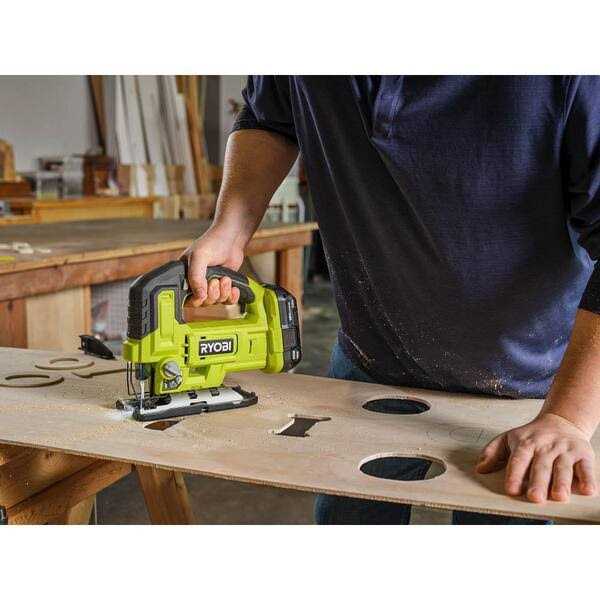 RYOBI ONE+ 18V Cordless 1/6 HP Telescoping Pole Pump with 2.0 Ah Battery and Charger - Inhomebuy