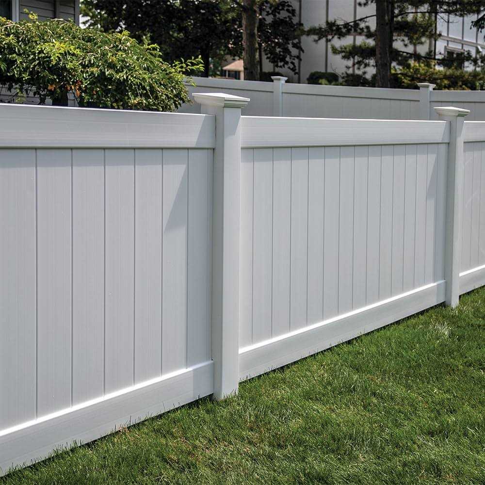 Freedom Alloy Mixed Material 6-ft H x 5-in W Matte Black Aluminum Privacy Fence Rail 73047660 - Inhomebuy