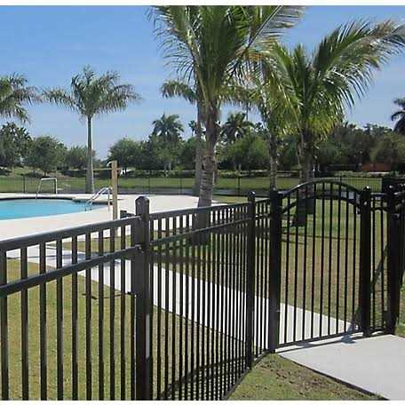 Fortress Building Products Oasis 6-ft H Square-top Composite Fence Picket 21167224 - Inhomebuy