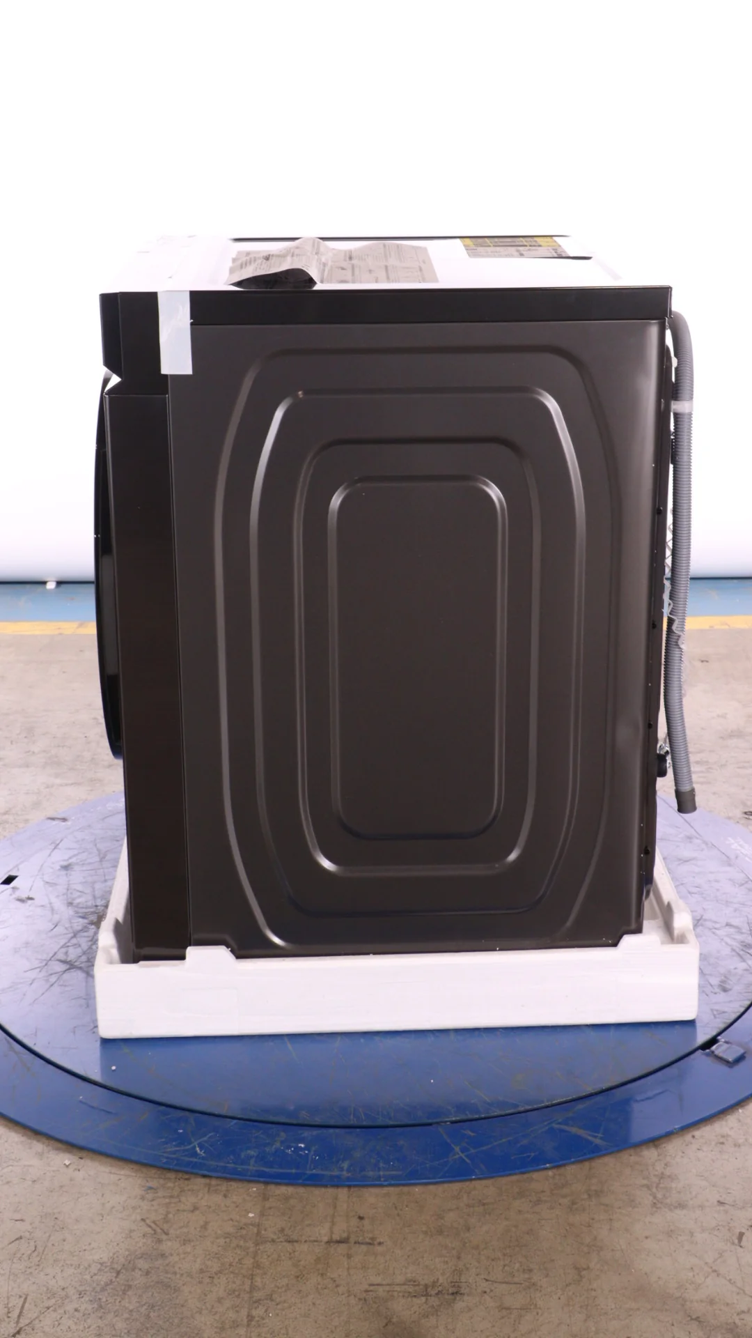 SAMSUNG BESPOKE 27 IN. 5.3 CU. FT. BLACK STAINLESS STEEL FRONT LOAD WASHER WITH SUPERSPEED FEATURE - - Inhomebuy