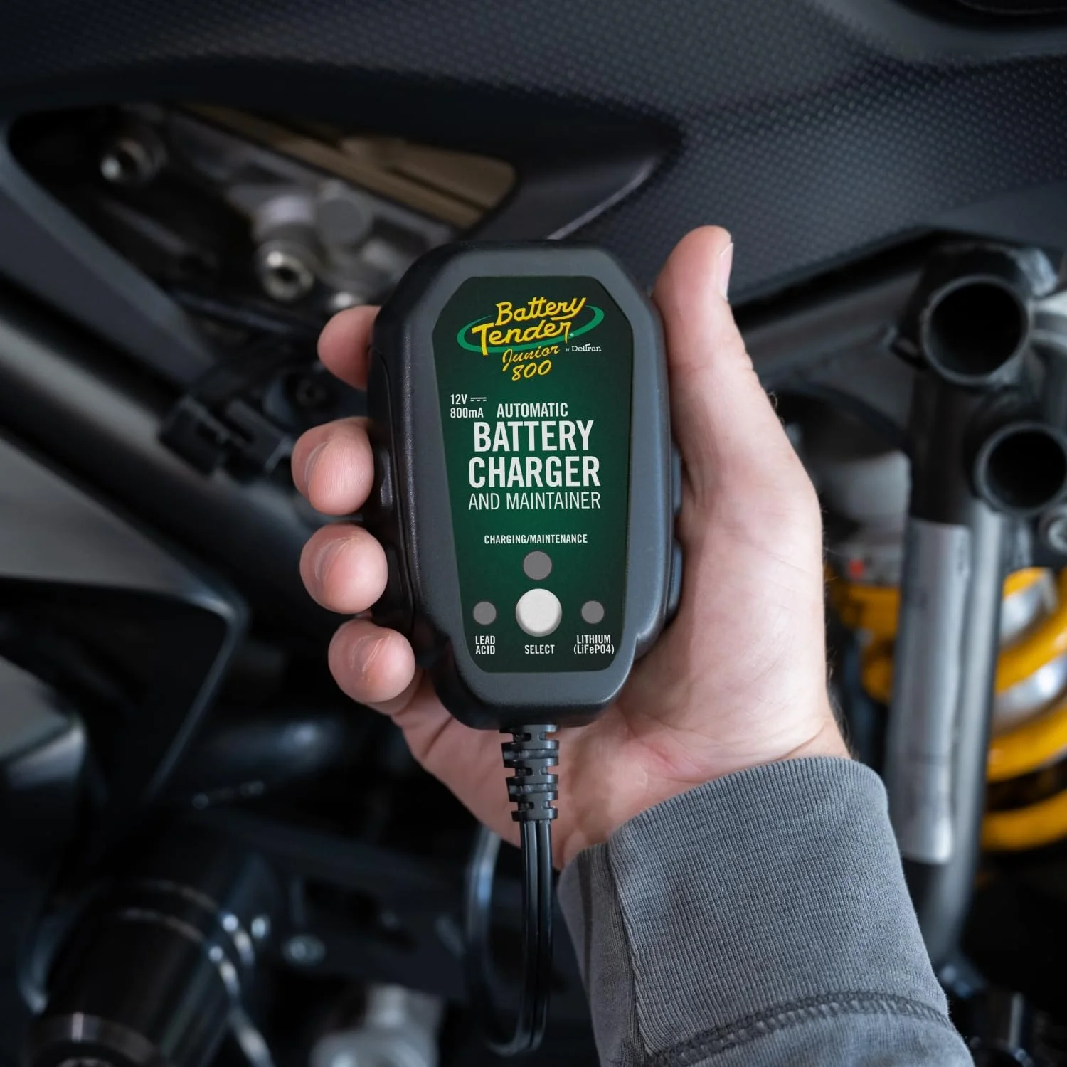 Battery Tender Junior 12V ,  800mA Battery Charger and Maintainer for Lead Acid and Lithium Batteries - Switchable Battery Charger for Powersports - 022-0199-DL-WH - Inhomebuy