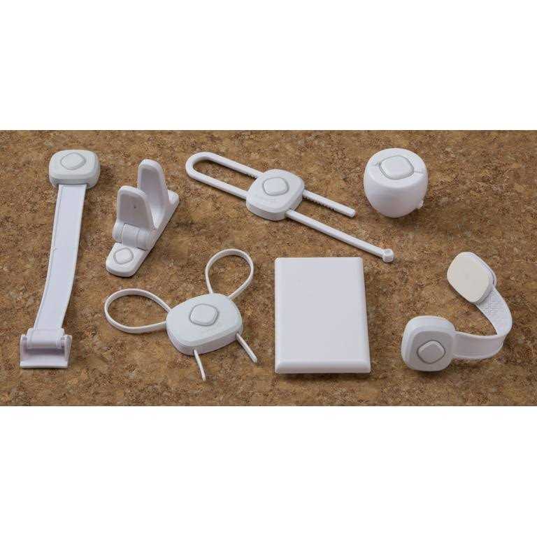 Safetech Hardware Two Sided Gate Latch w/ 2 Independent Latching Hooks for added security - Inhomebuy