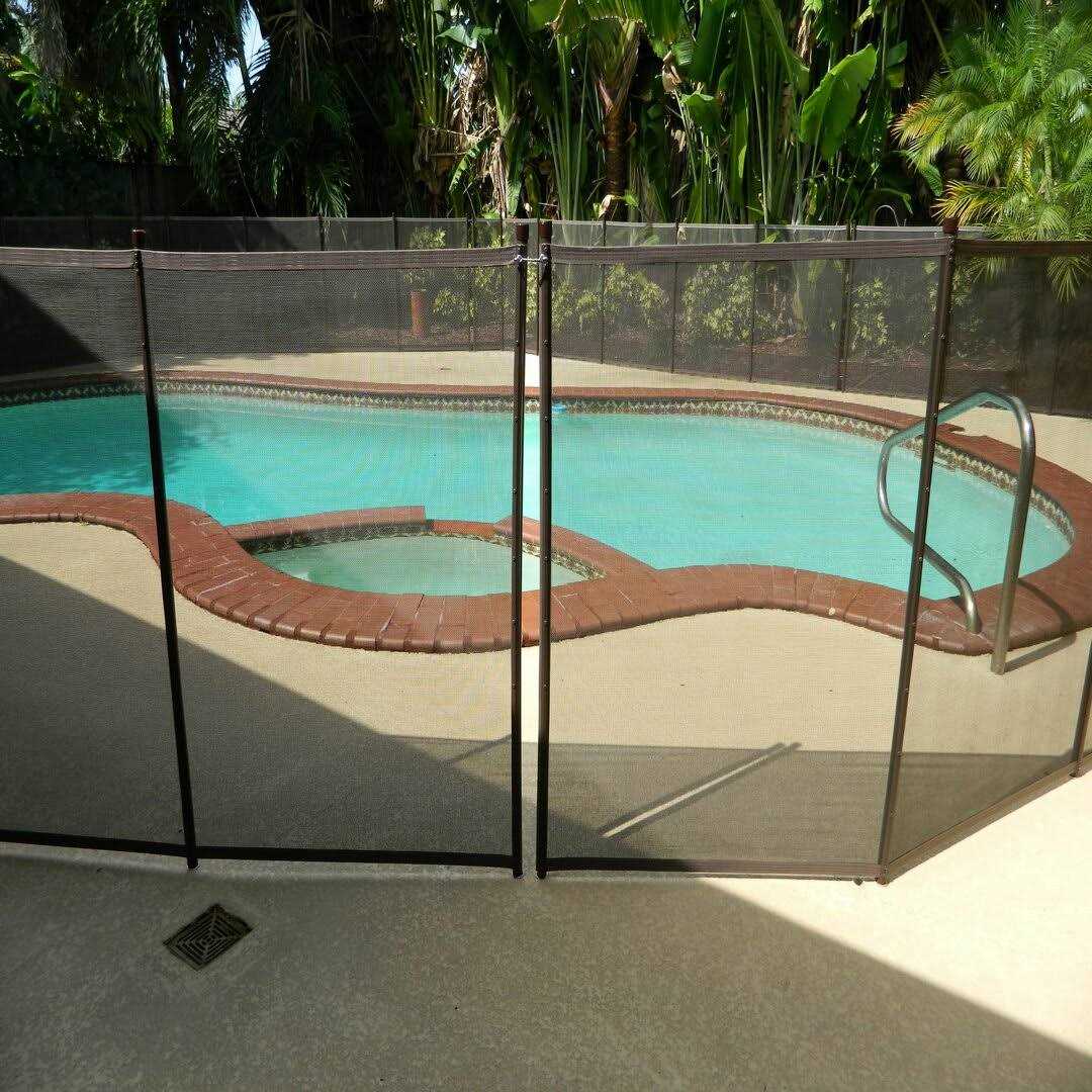 Pool Fence DIY 12’x5′ Fence Section with 5 Poles in Black - Inhomebuy