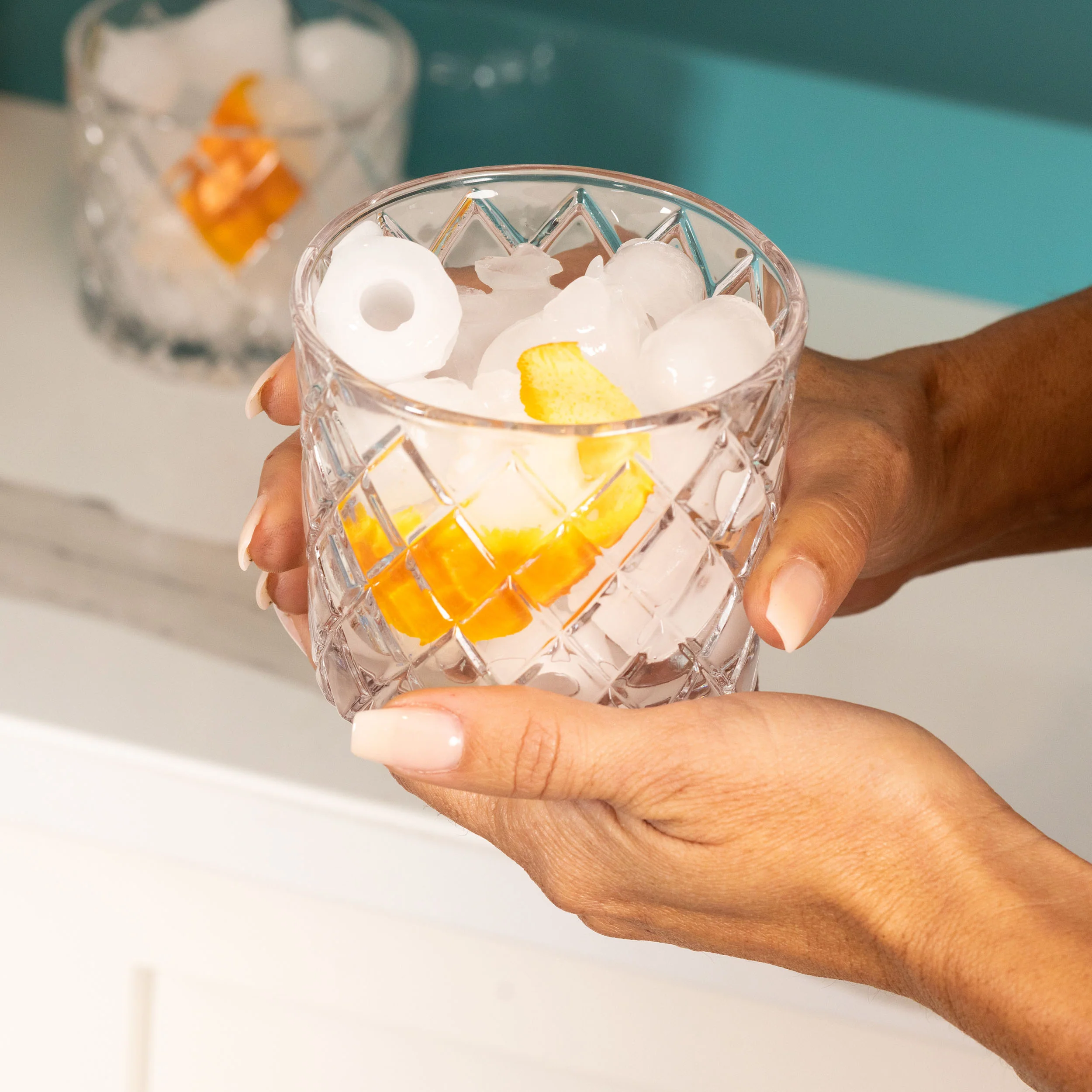 IGLOO® 33-Pound Automatic Portable Countertop Ice Maker Machine, Silver - Inhomebuy