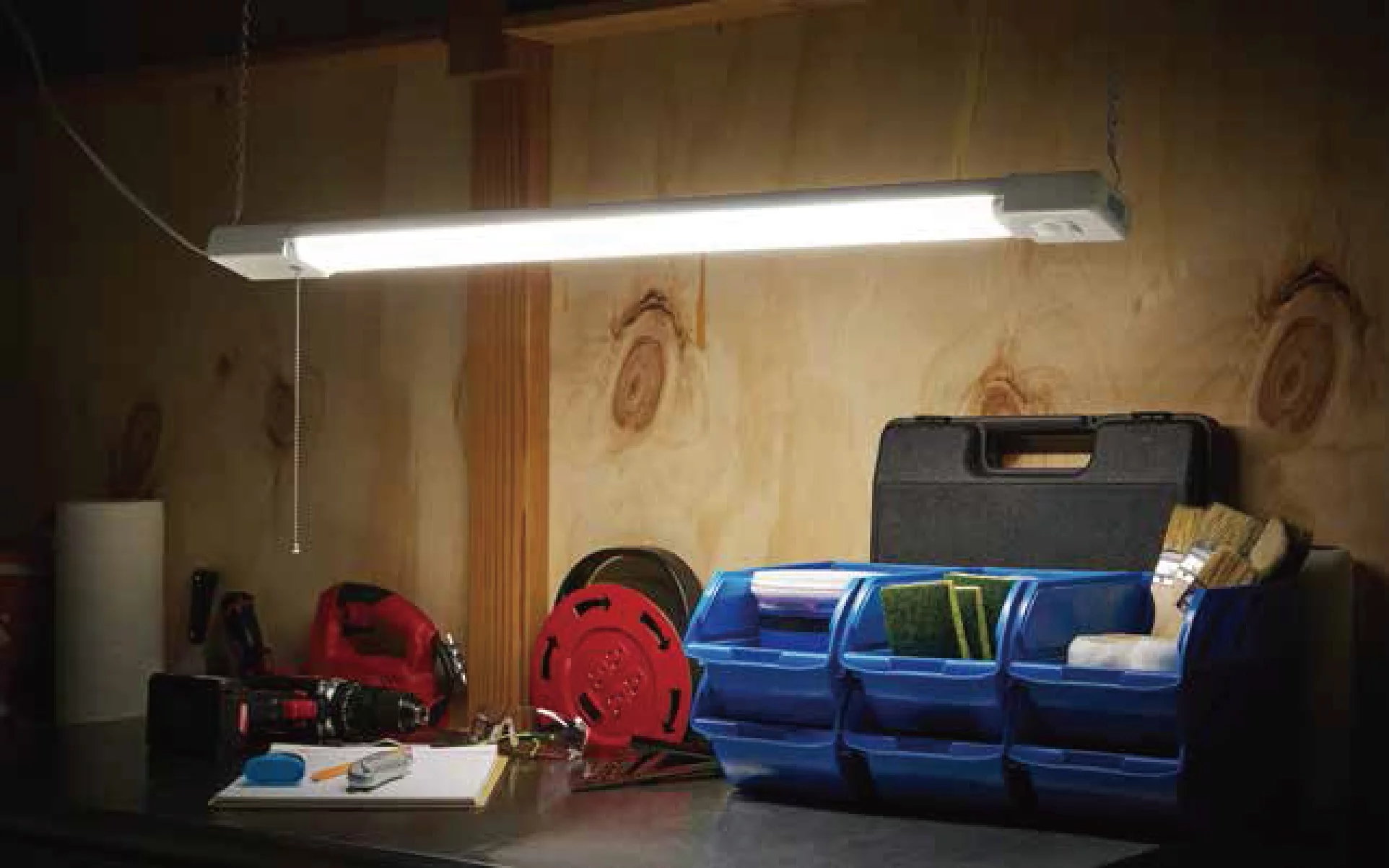 Hyper Tough 3-FT 4500-Lumen Integrated LED Shop Light, Slim Design, Linkable and Motion Sensor, 1PK - Inhomebuy
