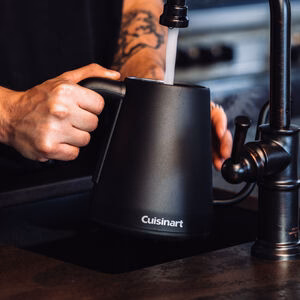 Cuisinart Cordless Gooseneck Kettle: 1.0L, 1200W, Variable temperature 140°-212°F, s/s body w/matte black finish | GK-1C - Inhomebuy