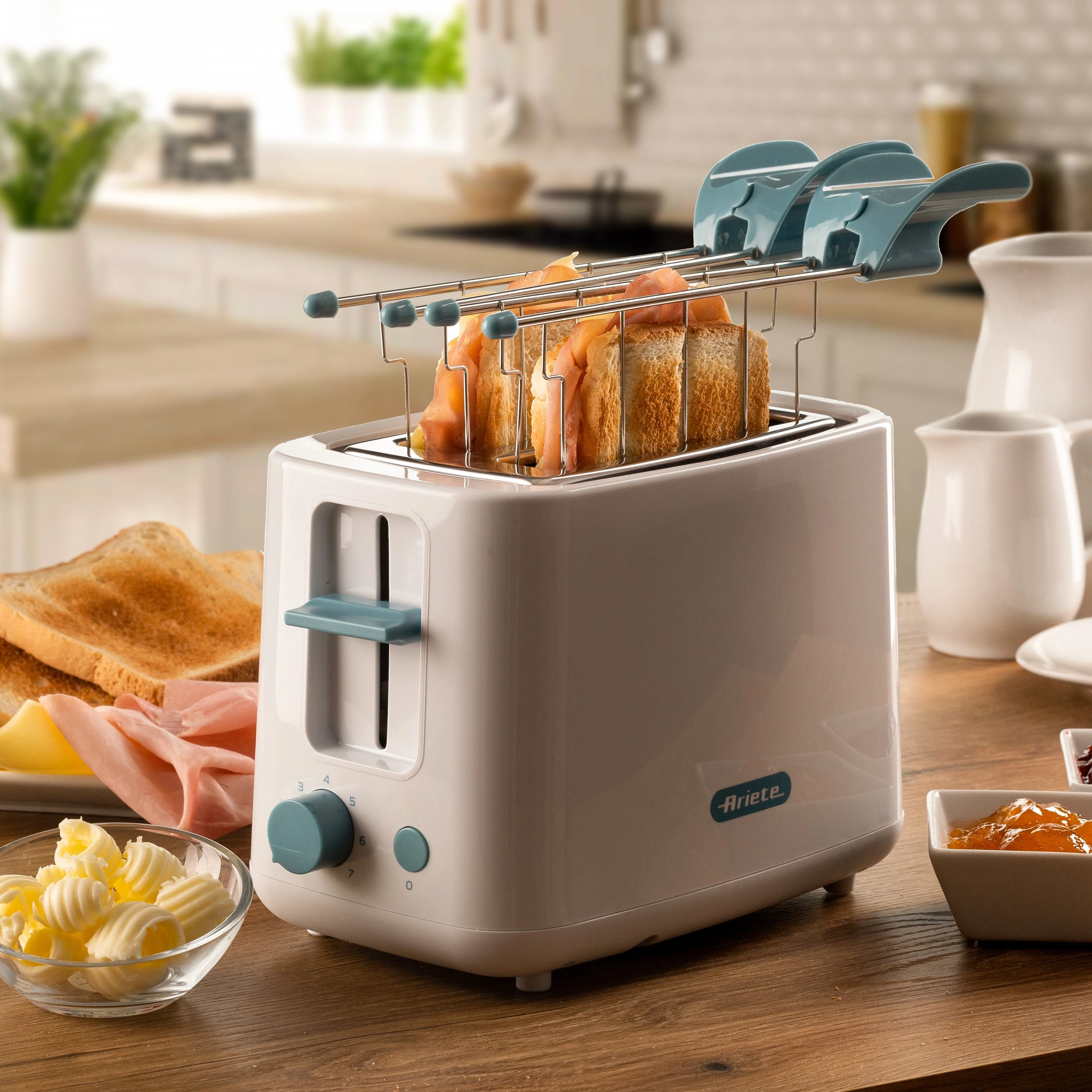 White Breakfast Toaster - Inhomebuy