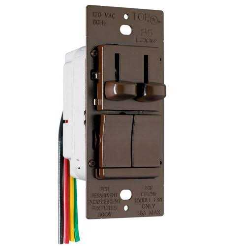 Pass & Seymour Lampholder With Two Outlets 1406ICC10 - Inhomebuy