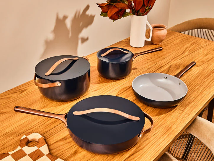 Caraway Non-Toxic and Non-Stick Cookware Set in Midnight Blue with Copper Handles - Inhomebuy