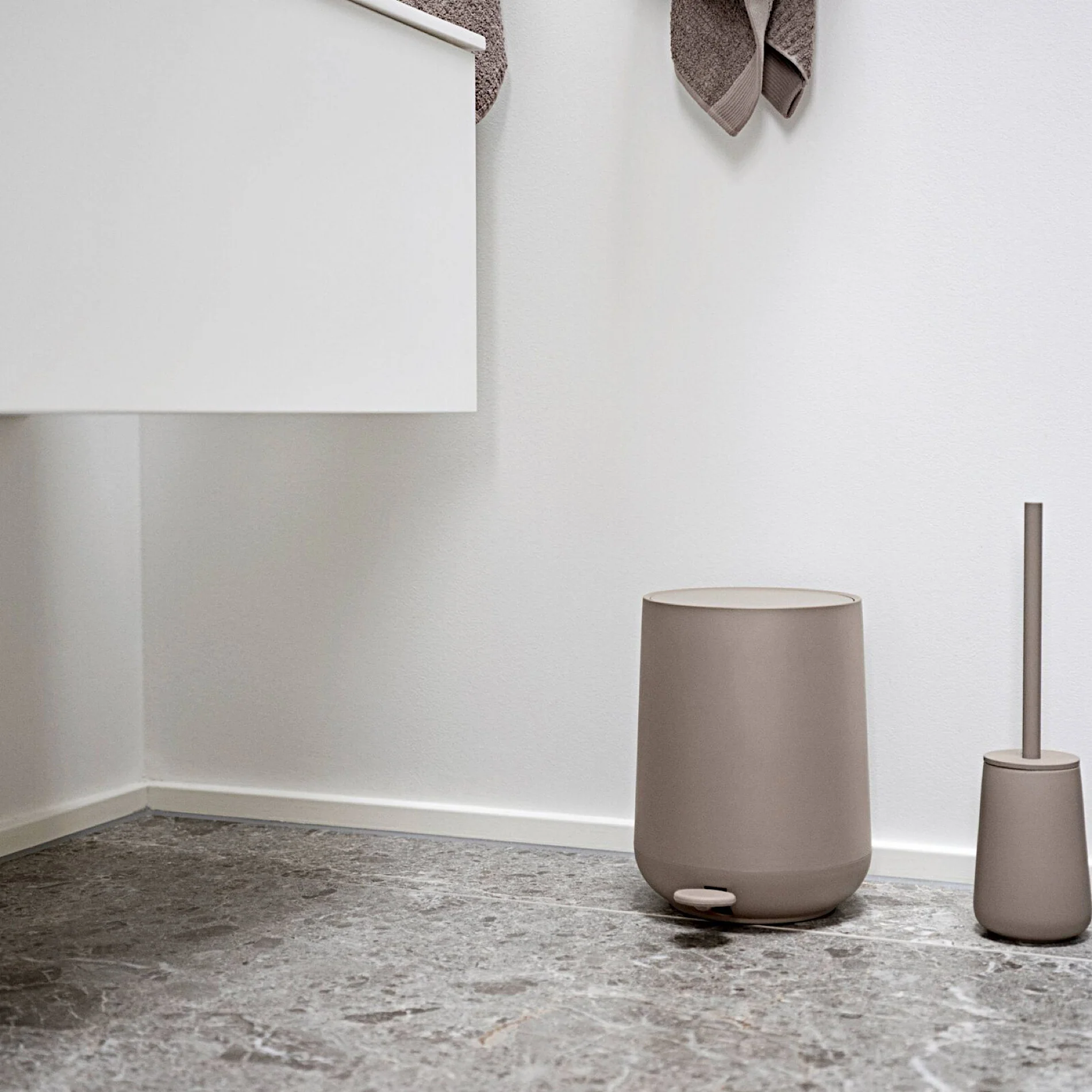 Pedal Bin Nova Taupe 5L - Inhomebuy