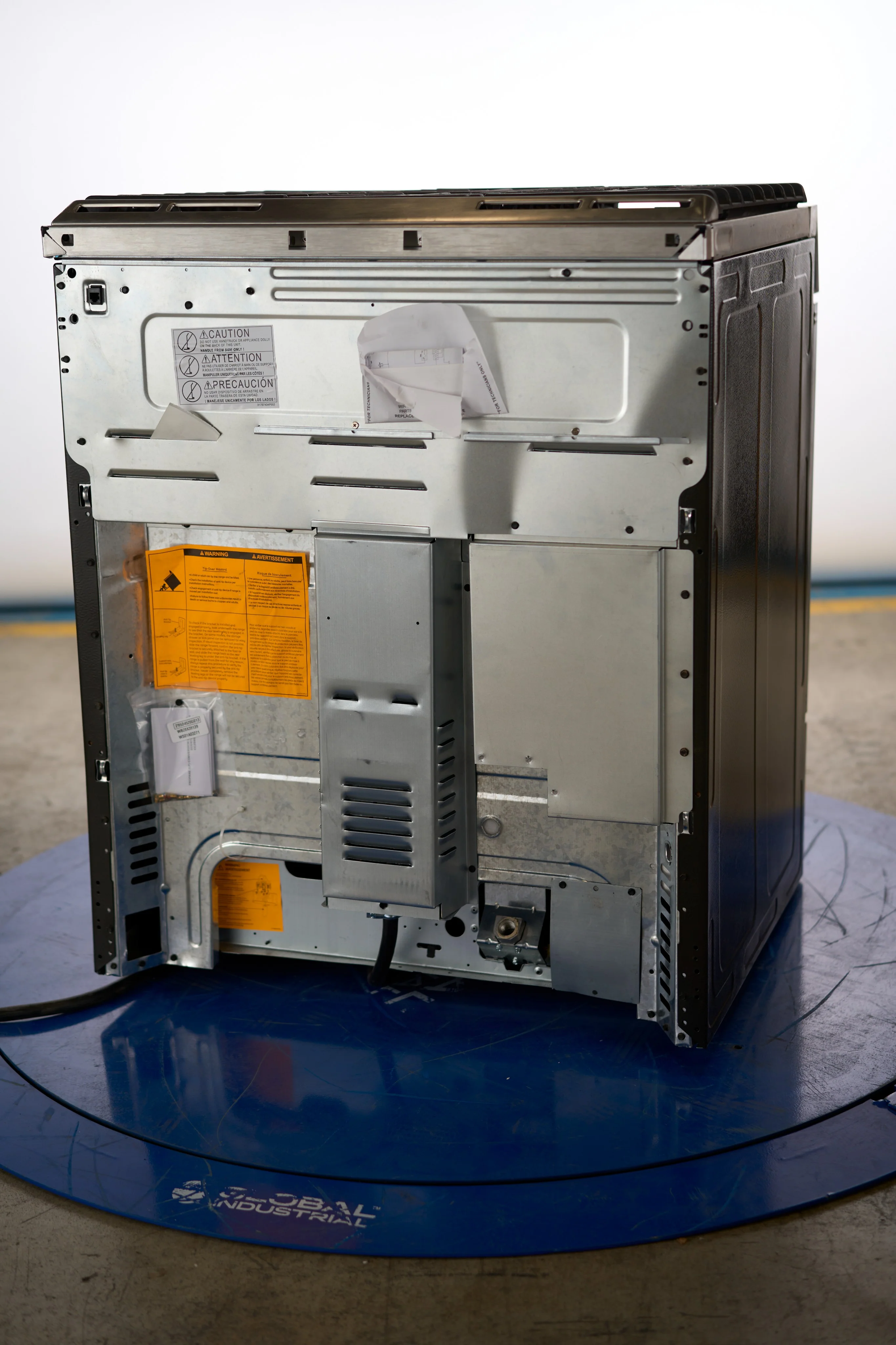 CAFE 30 IN. 5.7 CU. FT. SLIDE-IN FRONT CONTROL DUAL-FUEL CONVECTION RANGE WITH TRUE EUROPEAN CONVECT - Inhomebuy