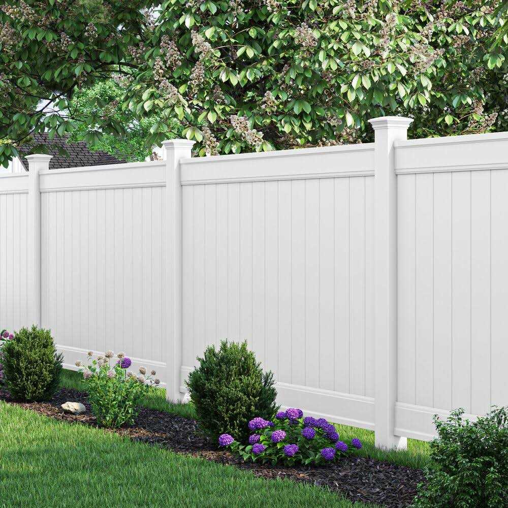 Freedom Bolton 4-ft H x 8-ft W White Vinyl Fence Panel Cap 73014723 - Inhomebuy
