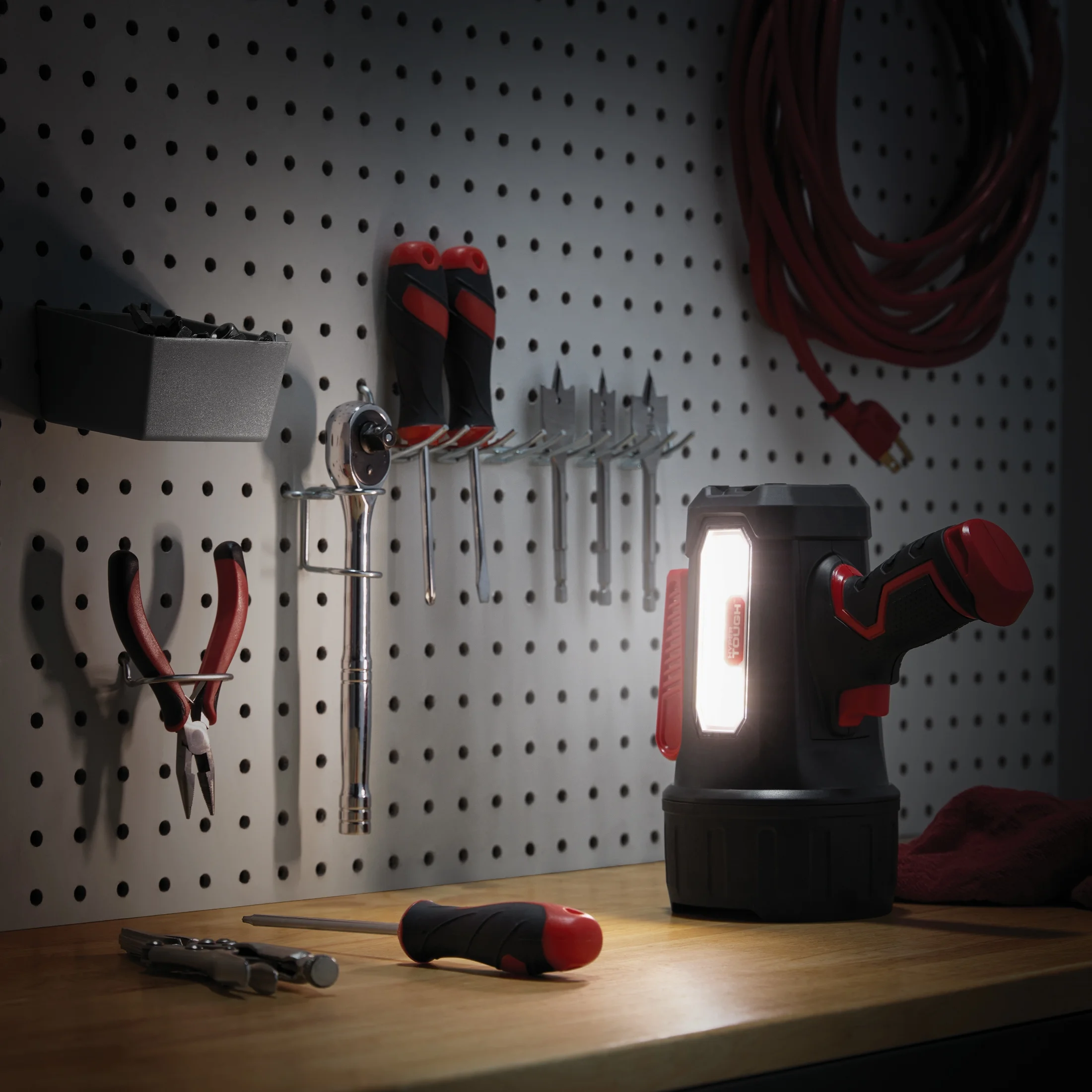 Hyper Tough 1800 Lumens Led Spotlight with Power Bank Function & Plastic Body - Inhomebuy