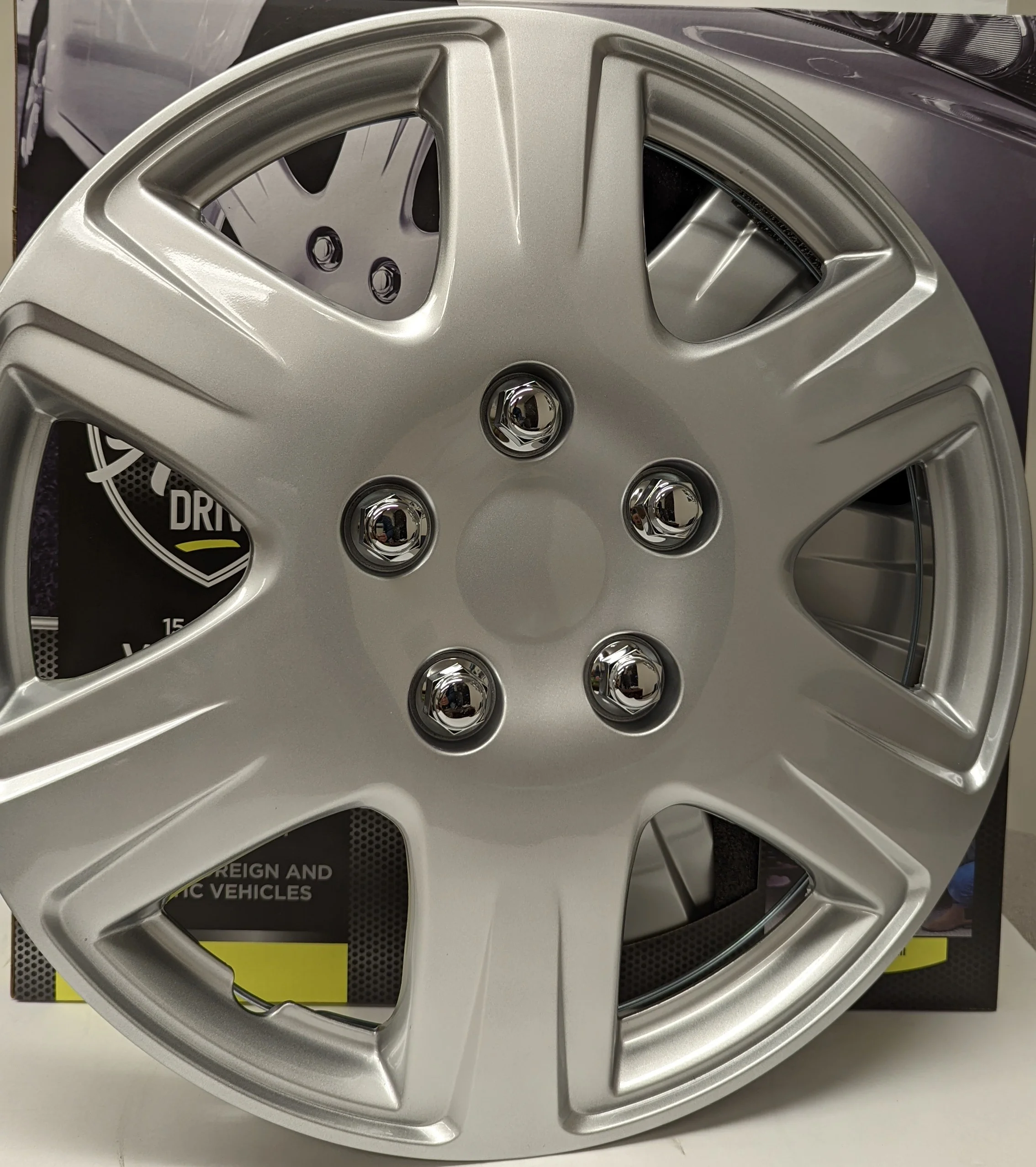 15-inch Wheel Cover, Silver Alloy Finish, Auto Drive Brand, ABS Plastic Material, Mfg Part No. KT993-15SL - Inhomebuy