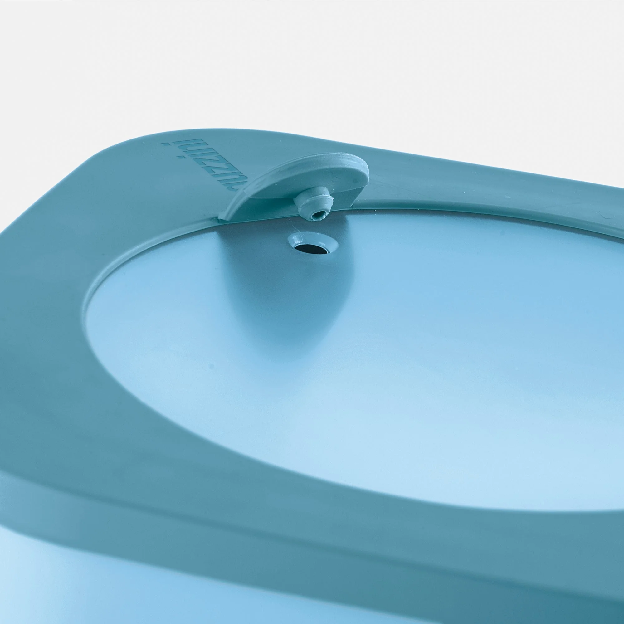 M STORE&MORE - Shallow airtight fridge/freezer/microwave containers 975cc Matt mid blue - Inhomebuy