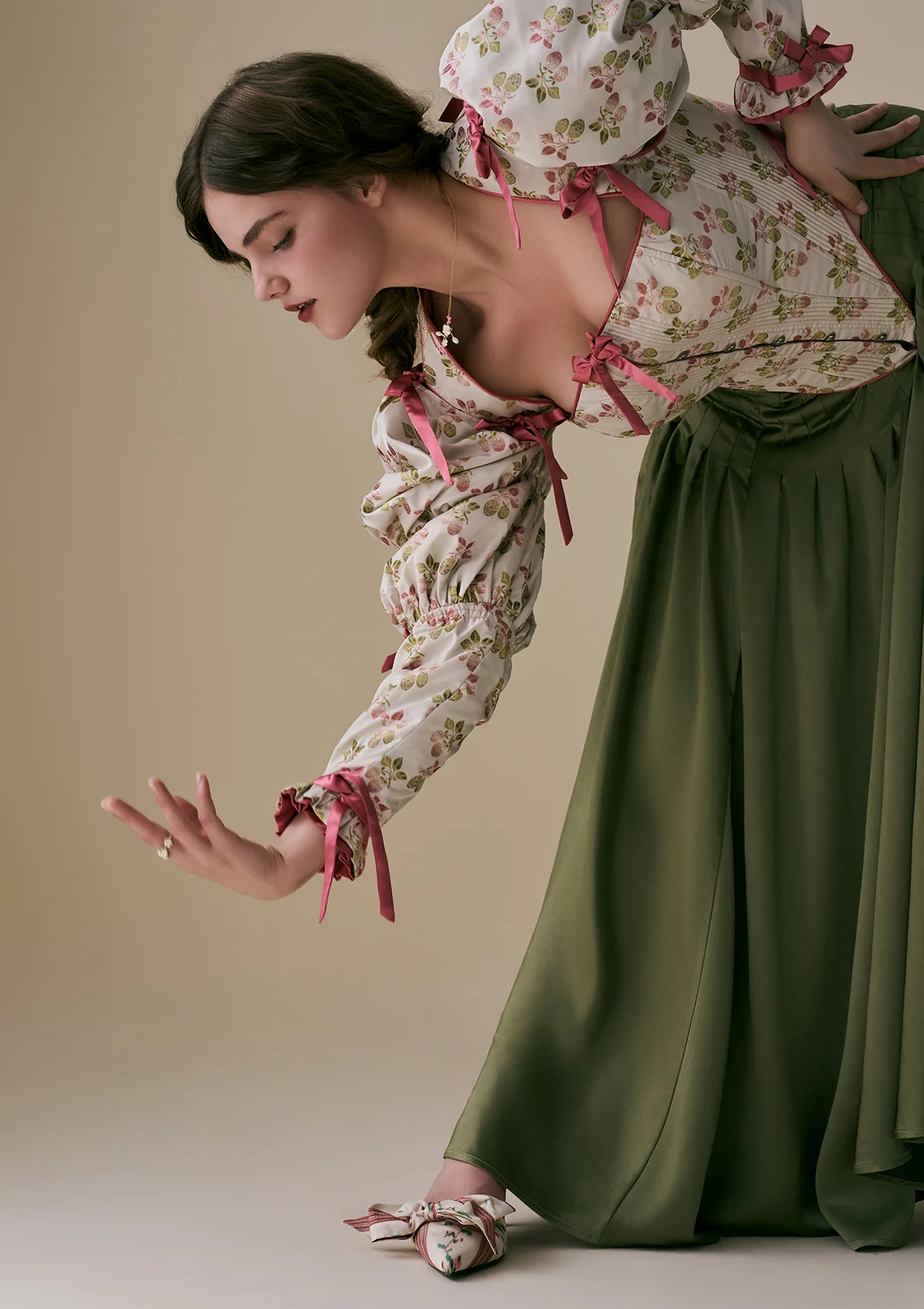 Curve & Plus Flower & Mirror Skirt - Inhomebuy