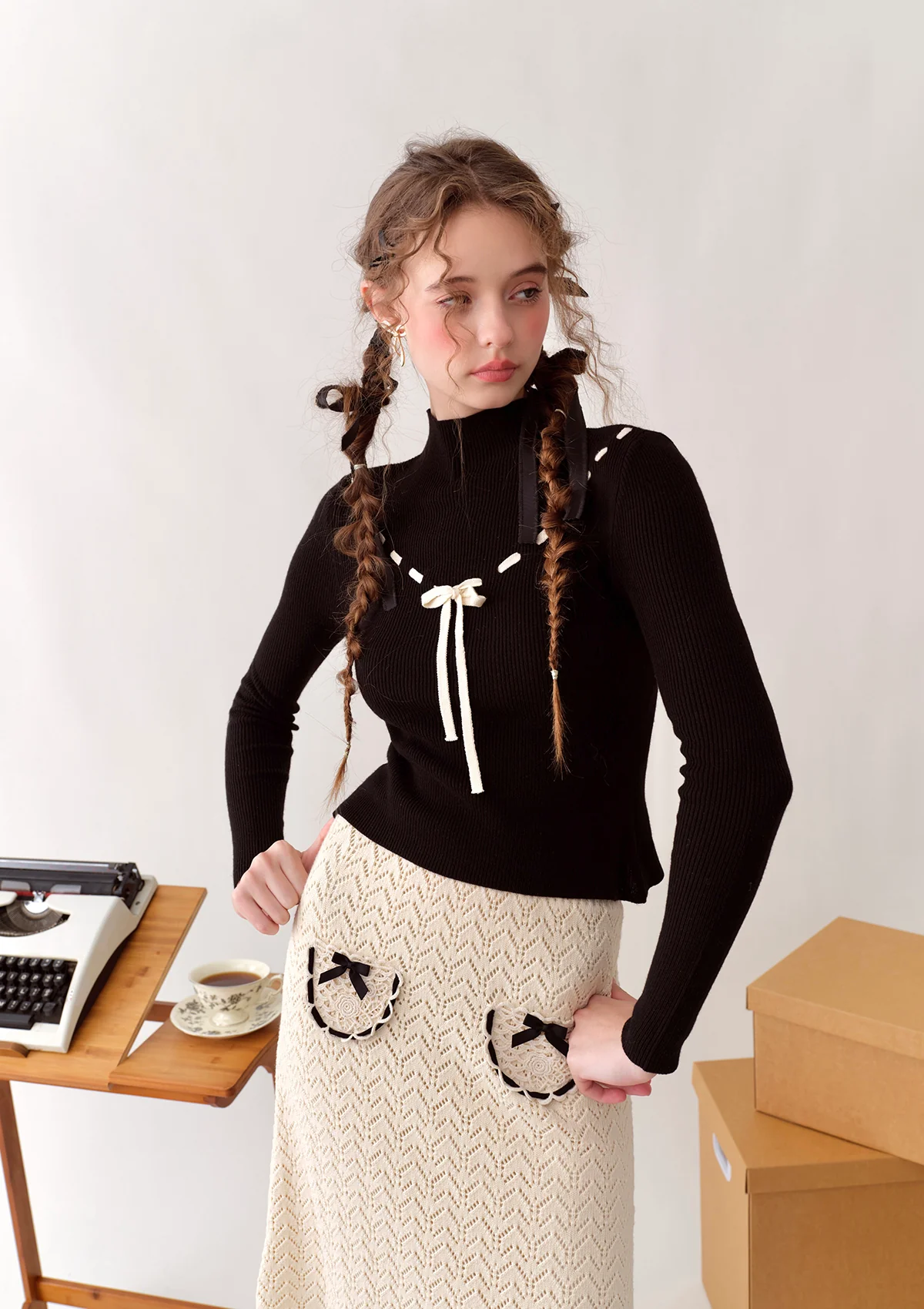Strawberry Post Office Knit Bottom Shirt - Inhomebuy